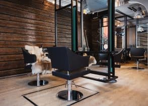Get Clients And Keep Them: Tips From A Salon Owner