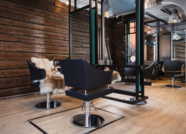 Host an Unforgettable Beauty Salon Open House: Tips to Wow Guests and Grow Your Business