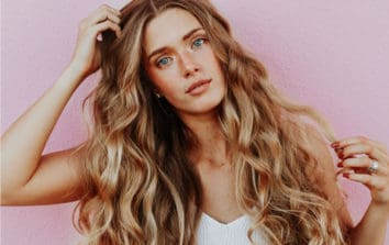 The Do’s and Don’ts of At-Home Wand Curls