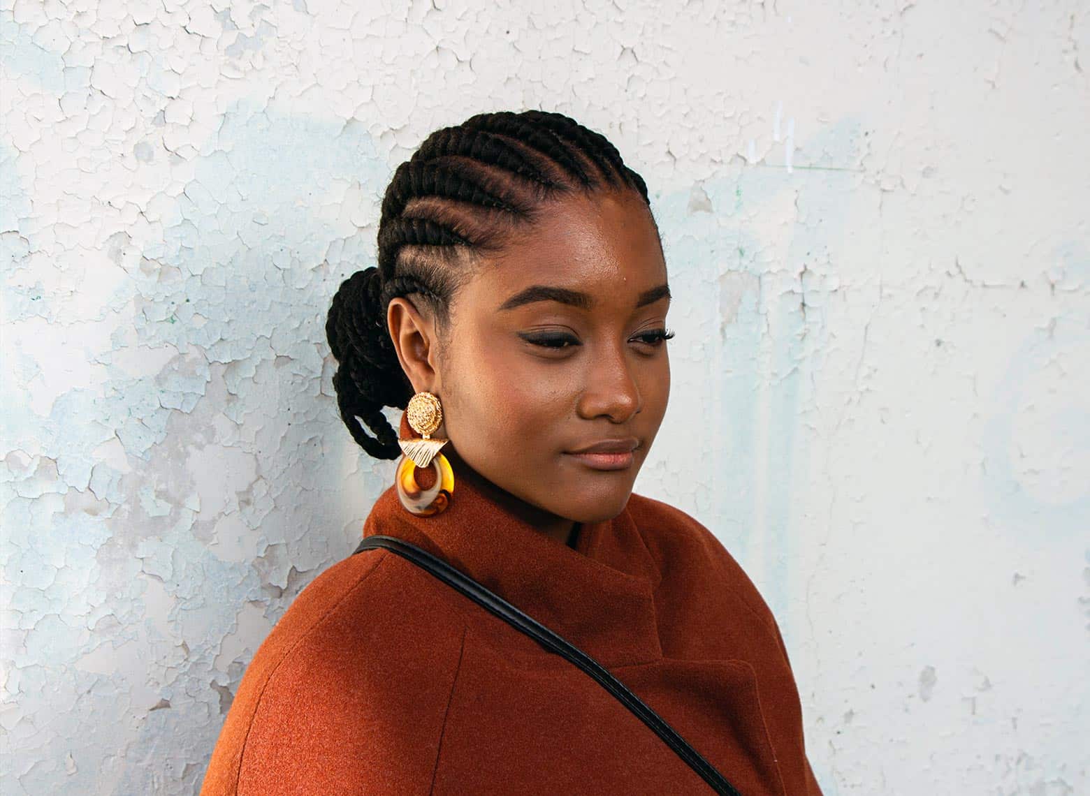 woman with chunky cornrows