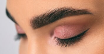 Threading vs. Waxing: What’s Best for My Brows?