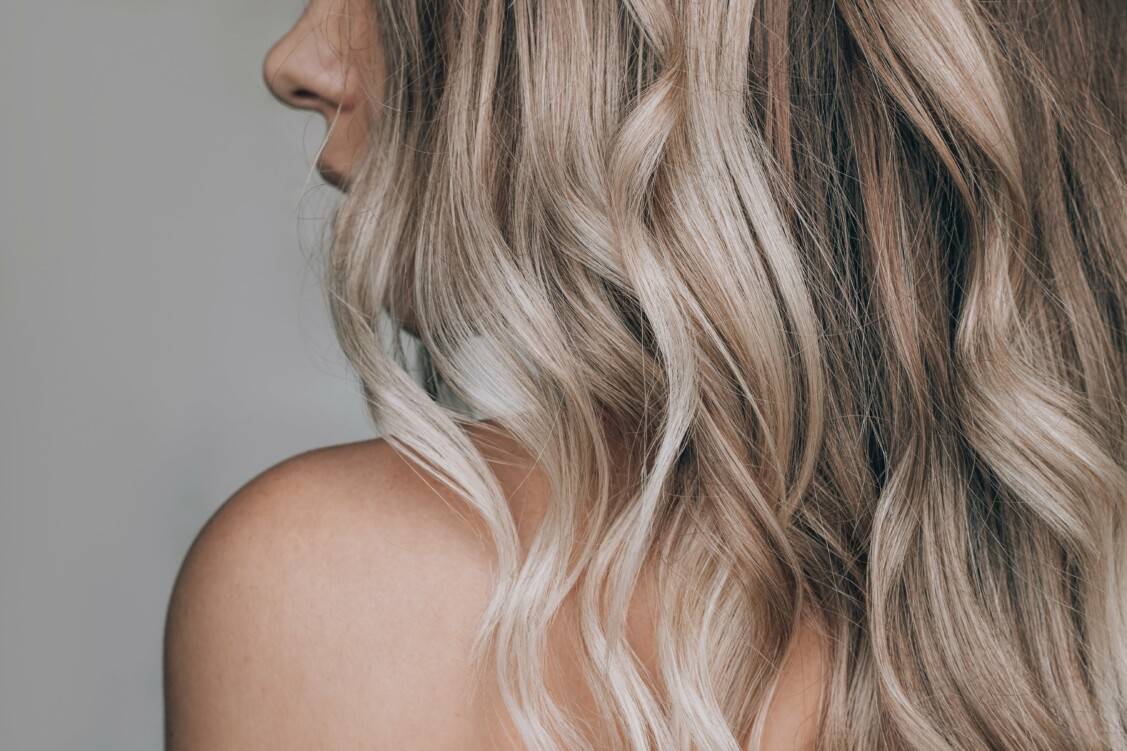 3. Top 10 Gray Blonde Hair Weave Styles to Try - wide 5